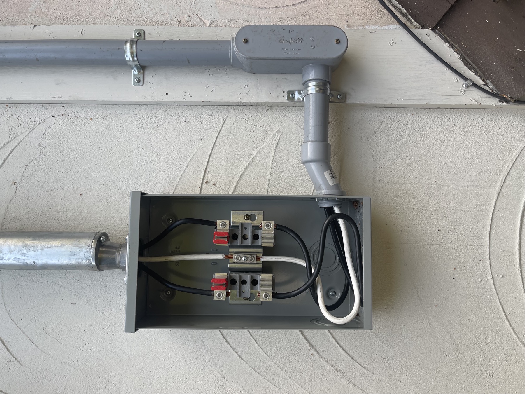 North York electrical panel and conduit work by Croatian Electric