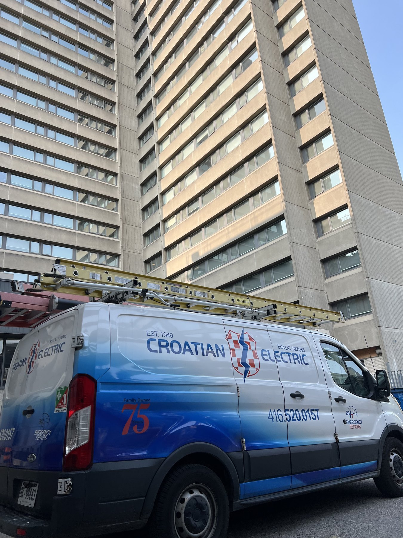 Croatian Electric electrician on a Toronto electrical service call